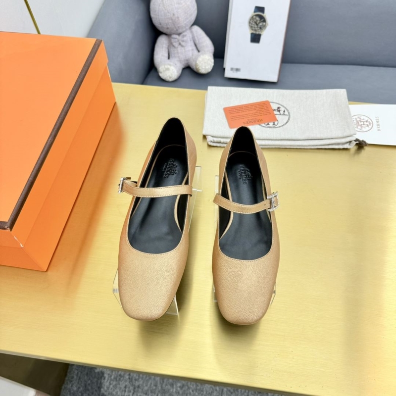 Hermes flat shoes